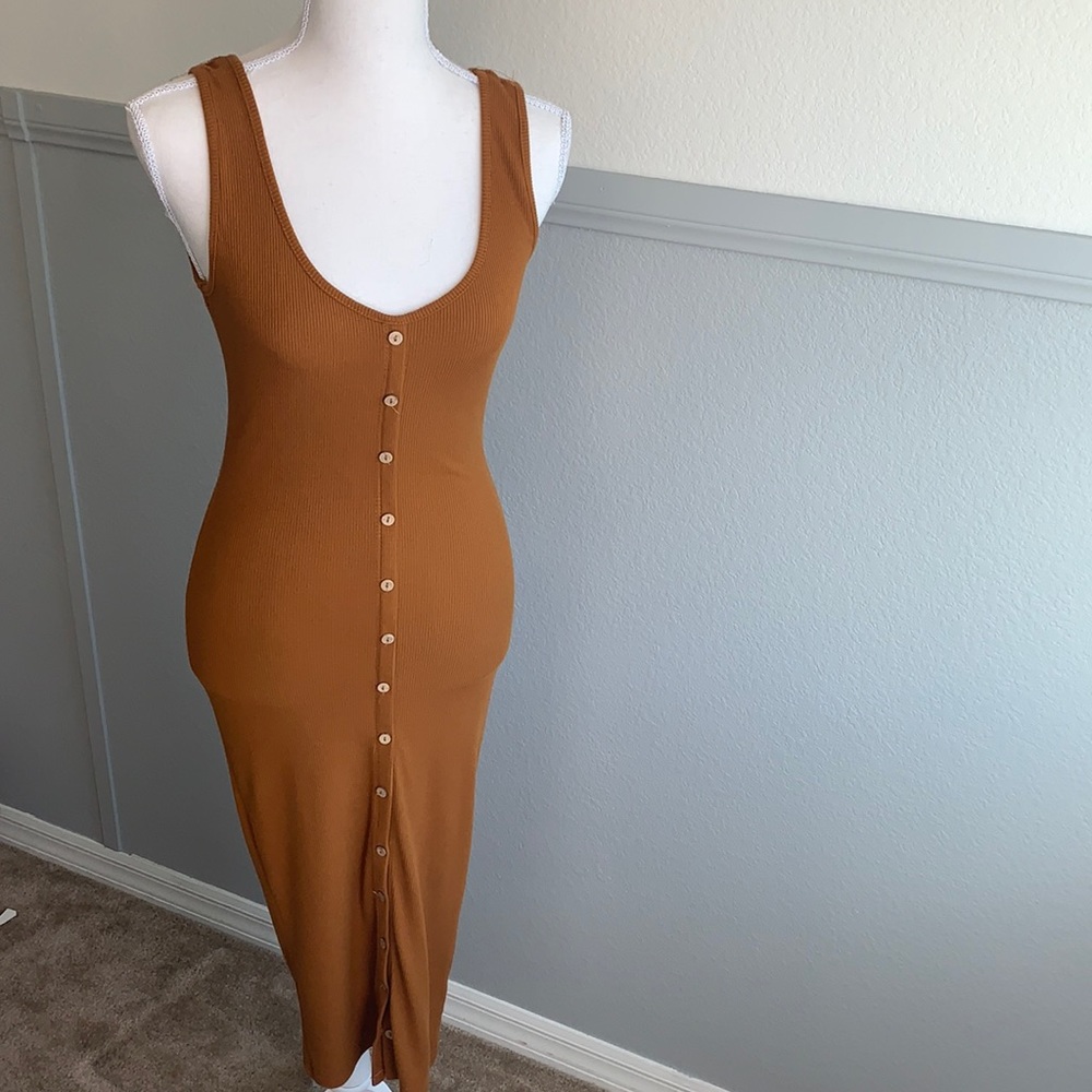Body con dress with button detail